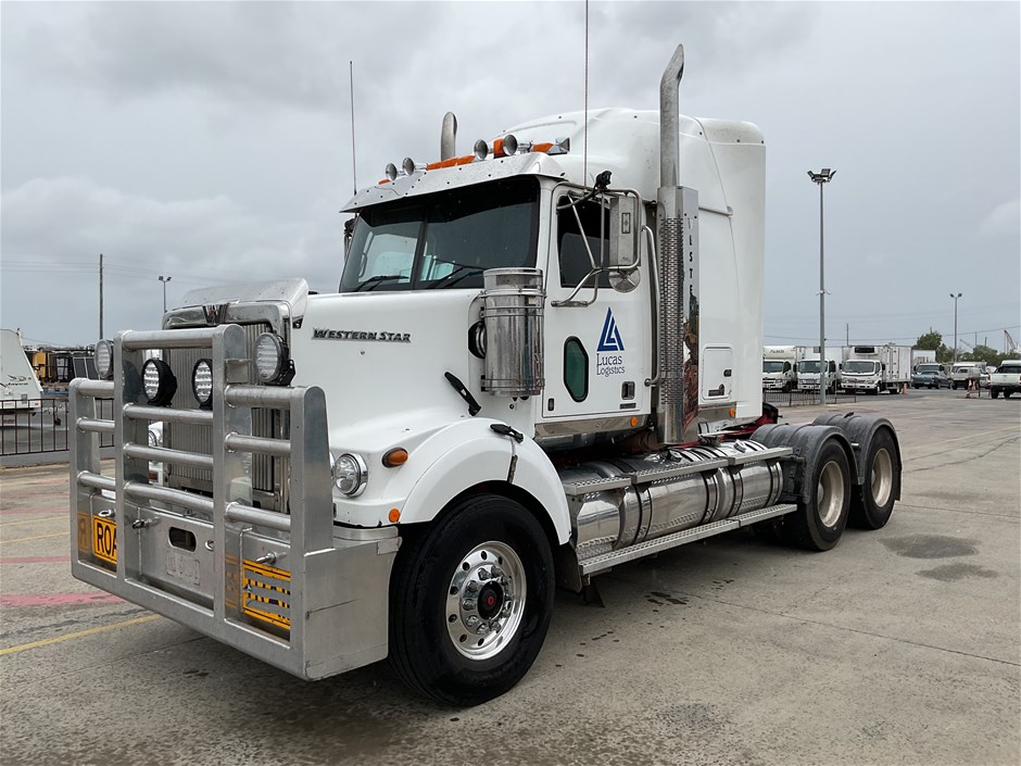 2018 Western Star Constellation 4864fxb 6 X 4 Prime Mover Truck
