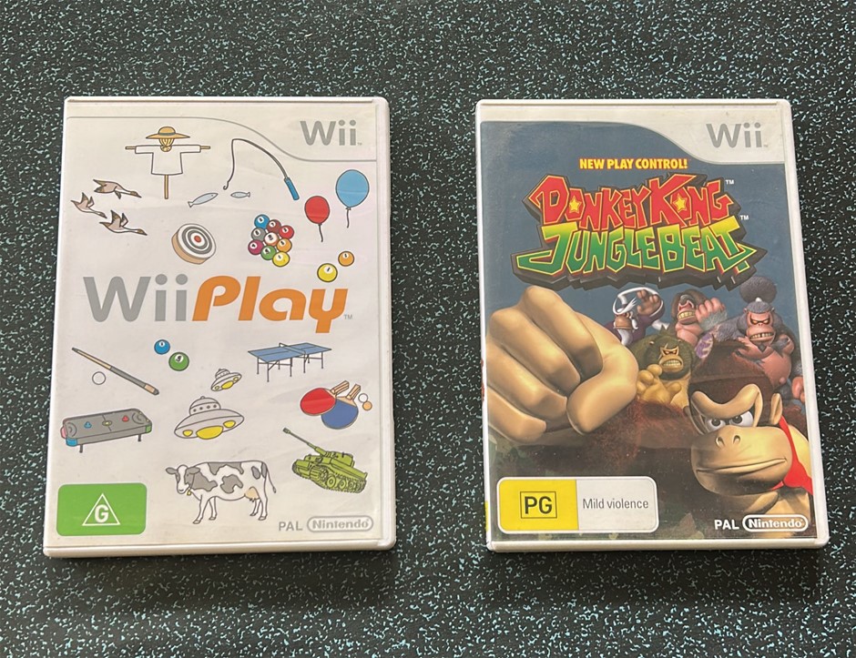 2x Wii Video Games