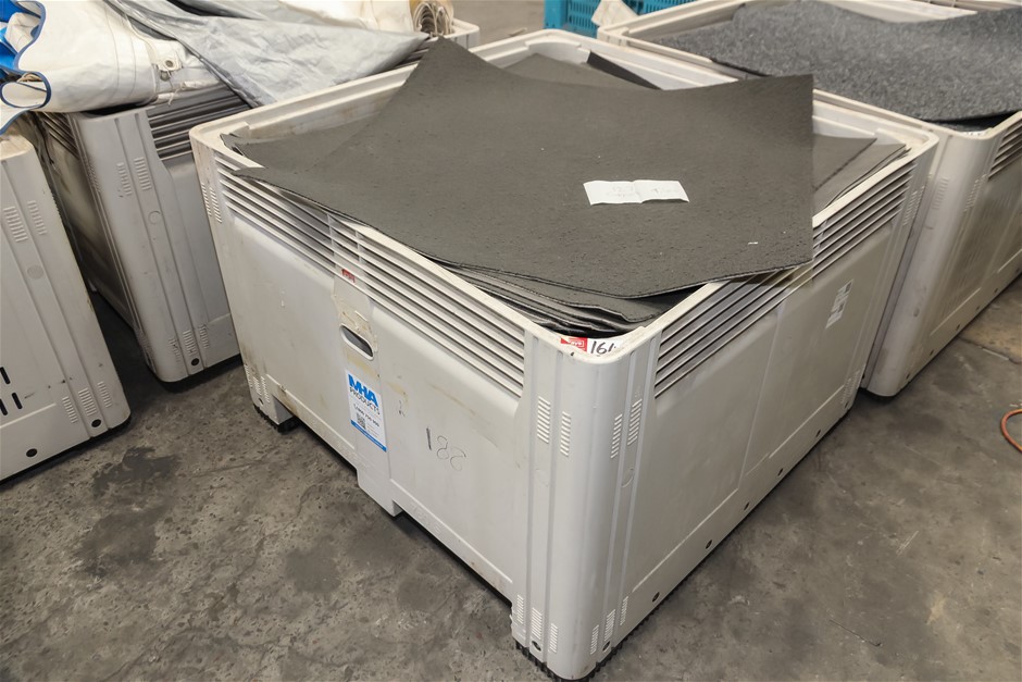 Carpet Tiles with Poly Tub