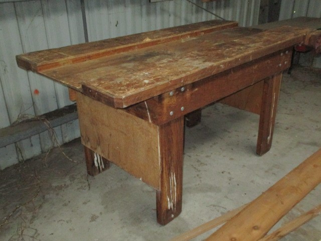 Timber Work Bench with Carpenters Vice