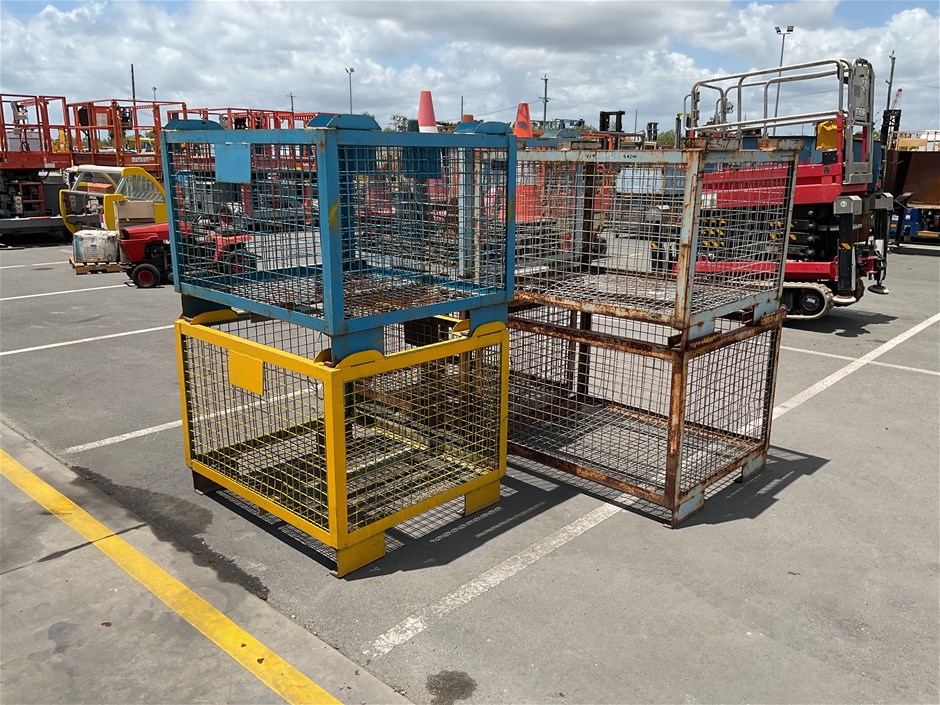 <p>x6 Storage Cages</p>