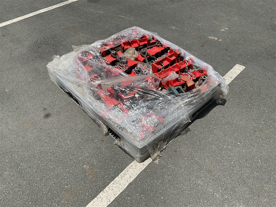 <p>Industrial Clamps</p>