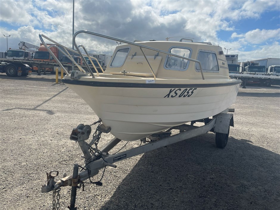 Savage Fibreglass Halfcab Power Boat