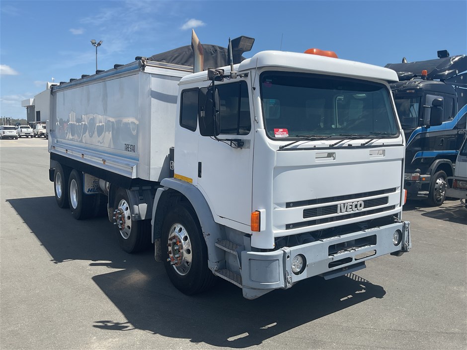 2007 Iveco Acco 2350 (Cummins) 8 x 4 Tipper Truck