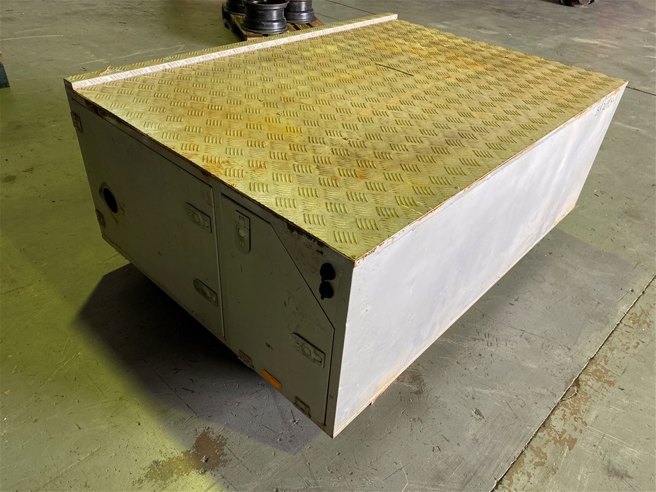 Unreserved Warehouse Clearance