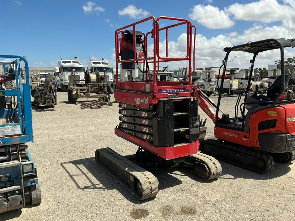 <p>2015 Almac  BIBI850BL Scissor Lift</p>