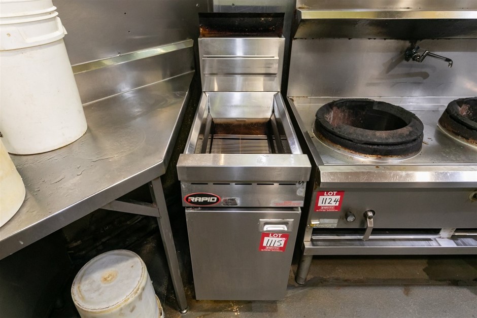 B&S Commercialm Kitchens RF-400 Deep Fryer (Commercial)