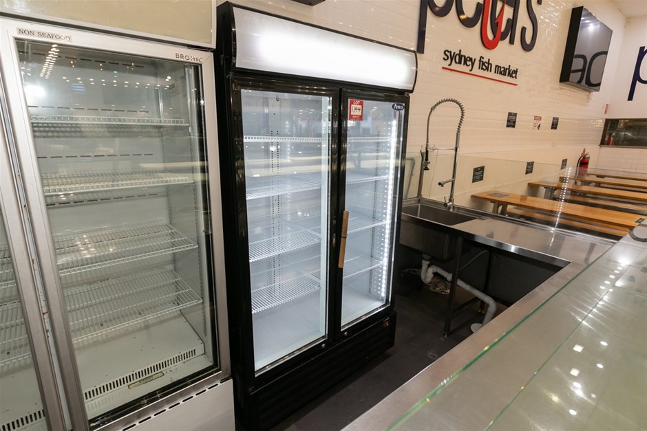 Atosa P1000WB Display Upright Refrigerator (Commercial)