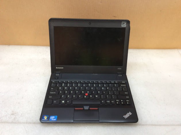 Lenovo ThinkPad X131e Laptop Celeron 857 4GBRAM/500GB Red