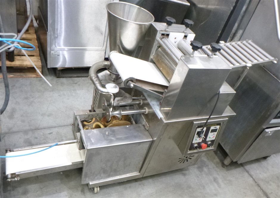 Mobile Stainless Steel High Quality Imitation Manual Dumpling Machine