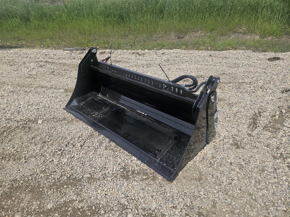 Unused 2026 GIYI GY-KH72 Skid Steer 4 in 1 Bucket 