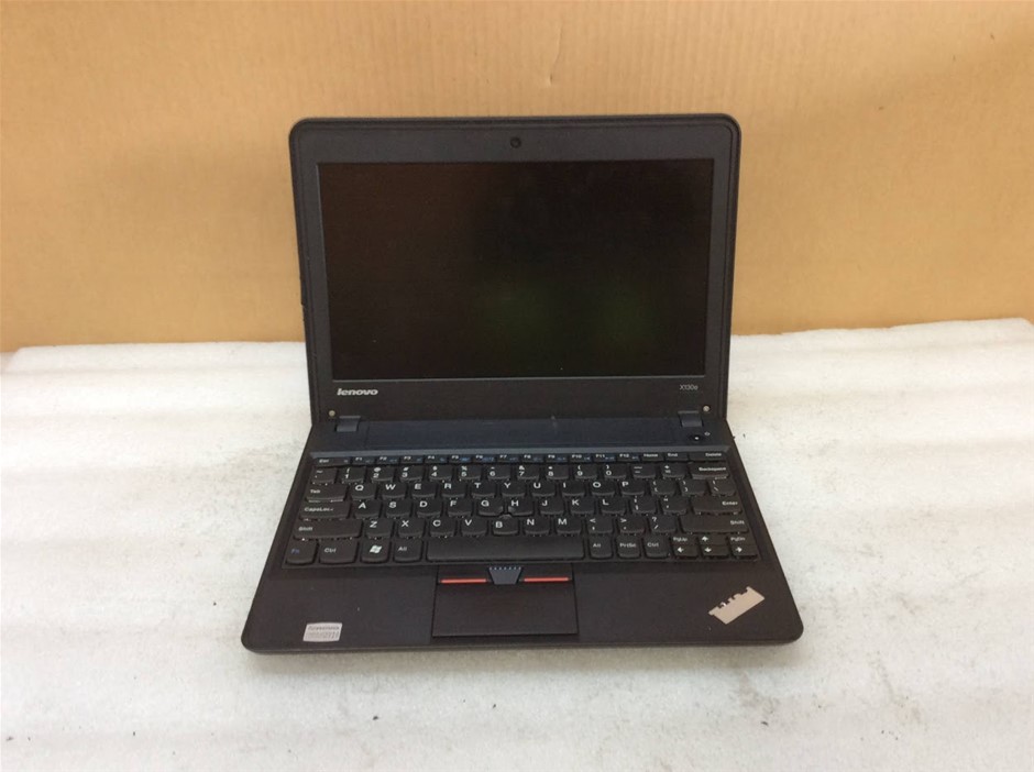 Lenovo ThinkPad X131e(black) Laptop Celeron 857 2GBRAM 320GB