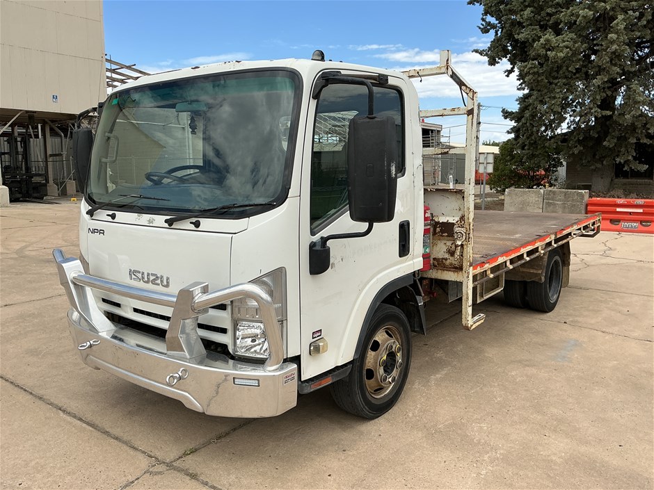 <p>2012 Isuzu NPR 4 x 2 Tray Body Truck</p>
