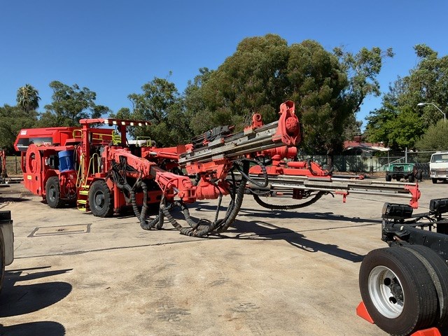 Unreserved Sandvik DD420 Blast Hole Drill Rig