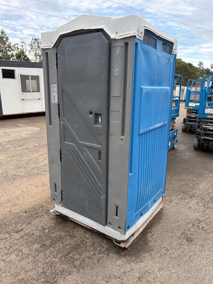 Portable Toilet - Fresh Water Flush - Forest Lake