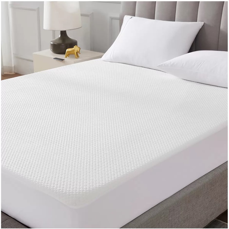 TOMMY BAHAMA ComfortOne Mattress Protector Queen.