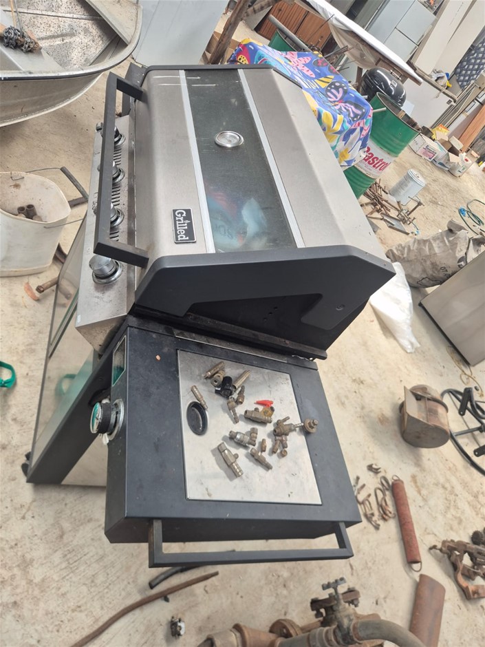 Grilled 4 Burner Barbecue