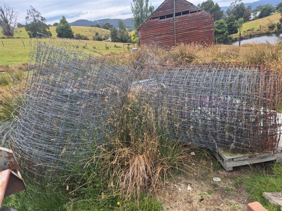 Quantity Used Ring Lock Fencing Wire