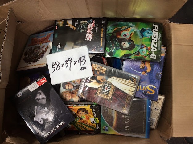 Mix Type DVDs/CDs with box dimensions are 58x39x43 cm