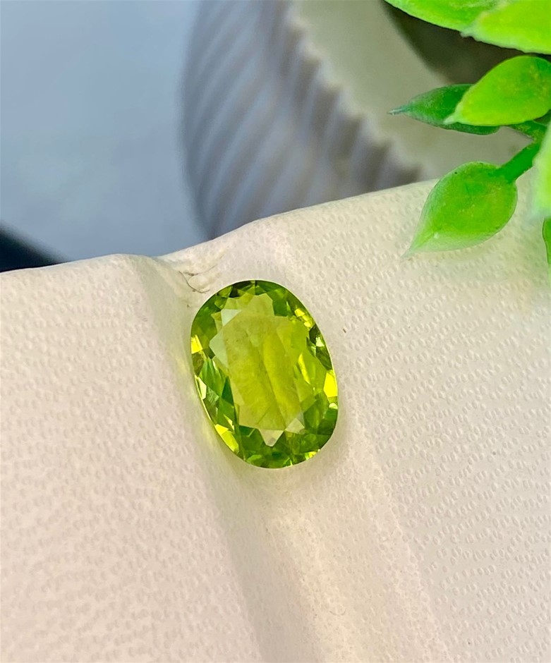 2.00 Carats Natural Peridot