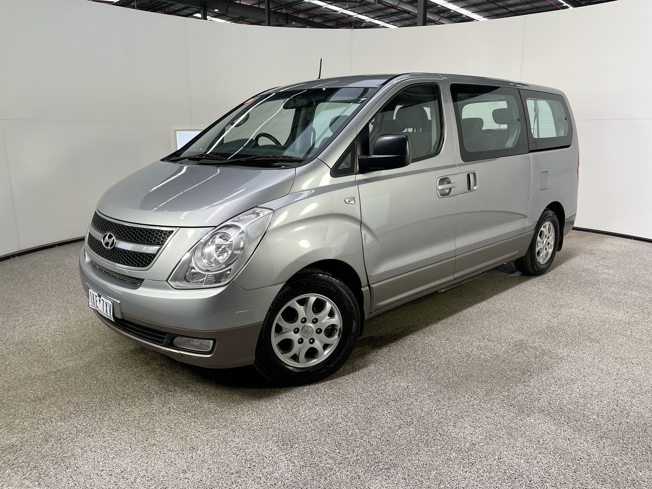 2015 Hyundai iMax TQ Turbo Diesel Automatic 8 Seats People Mover