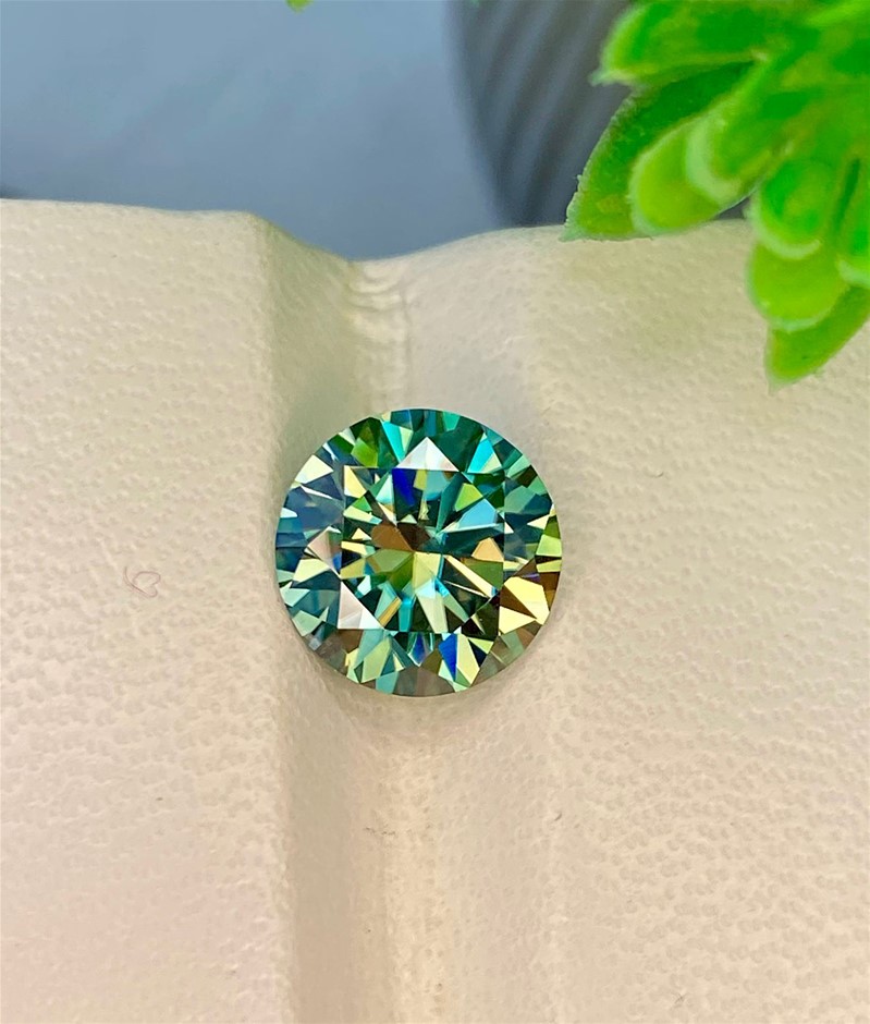 2.50 CT Sparkling Moissanite