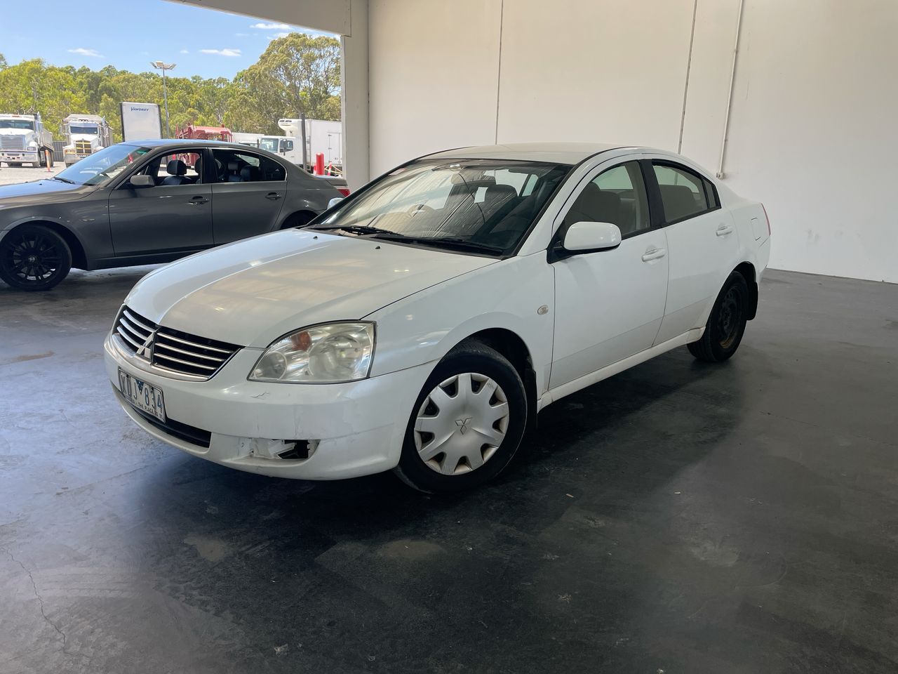 2006 Mitsubishi 380 DB Automatic Sedan