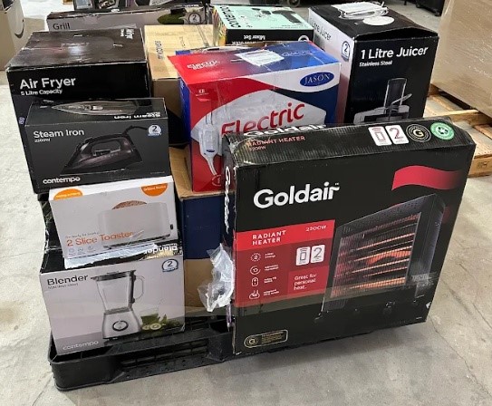 Approx 30 x Household Appliances/Electronics, comprising: Air Fryers, Blend