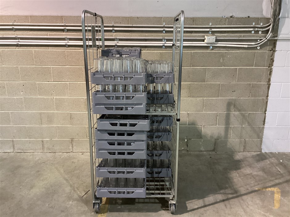 <p>Glassware (Contents of Trolley)</p>