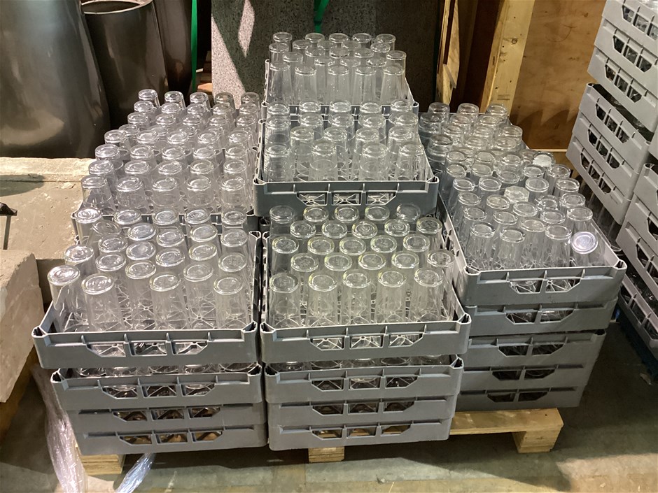 <p>Glassware x Pallet Qty</p>