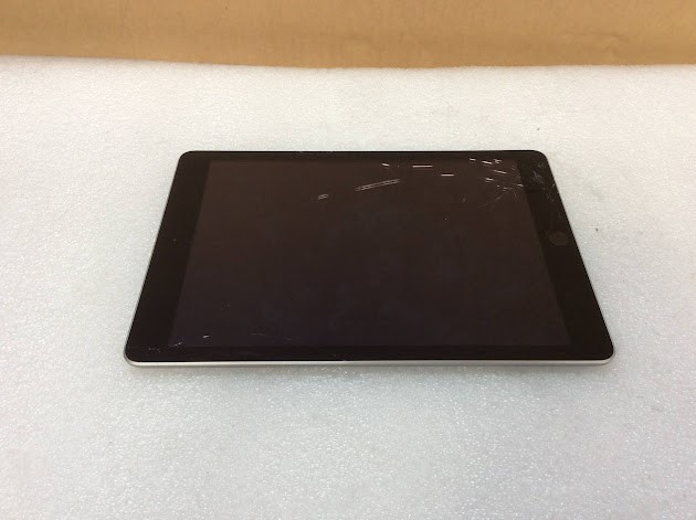 APPLE iPad 5 TABLET A1822 32GB