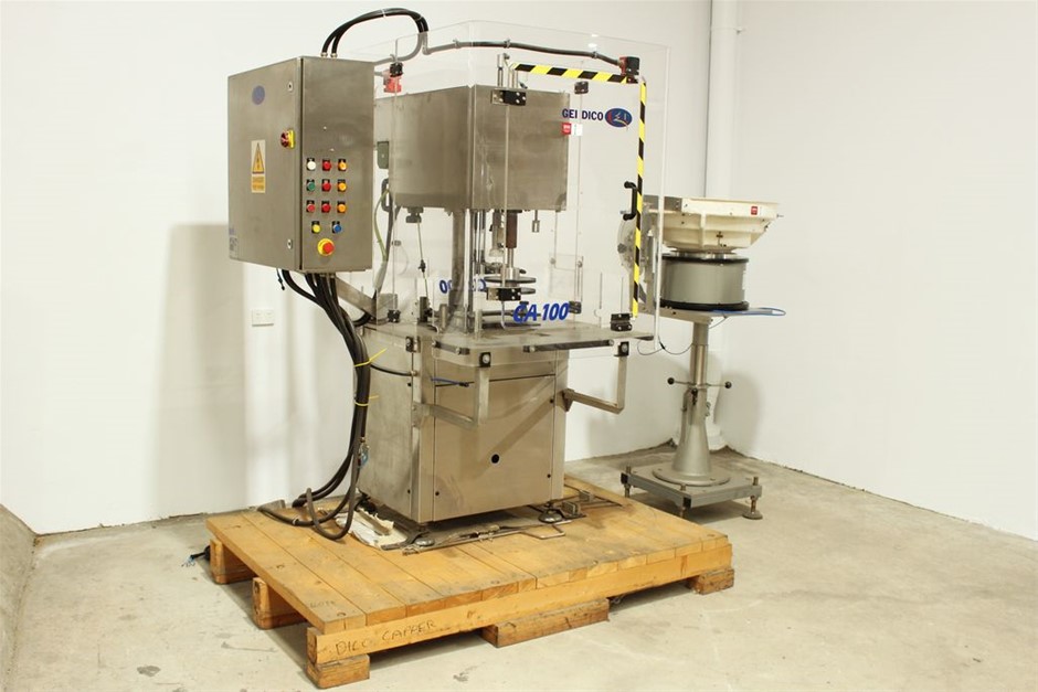 Automatic Screw Capping Machine with Feeding Bowl "Dico"