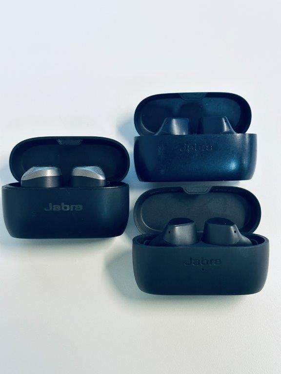 3 x JABRA Asstd. Elite Model earbuds with charging cases