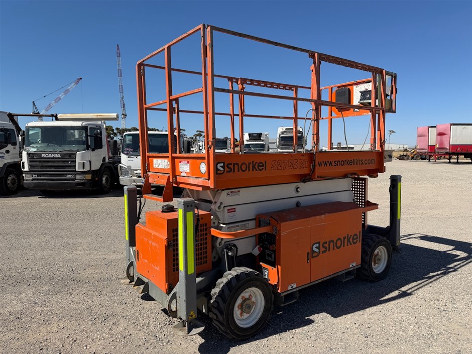 2015 Snorkel S2755RT Scissor Lift