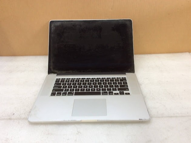 Apple MacBook Pro (A1398) (EMC2881) Laptop i7 4870HQ 16GBRAM/500GB