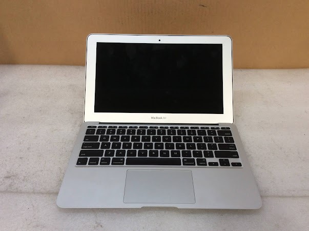 Apple MacBook Air (A1370) (EMC2471) Laptop i5 2467M 2GBRAM/60GB