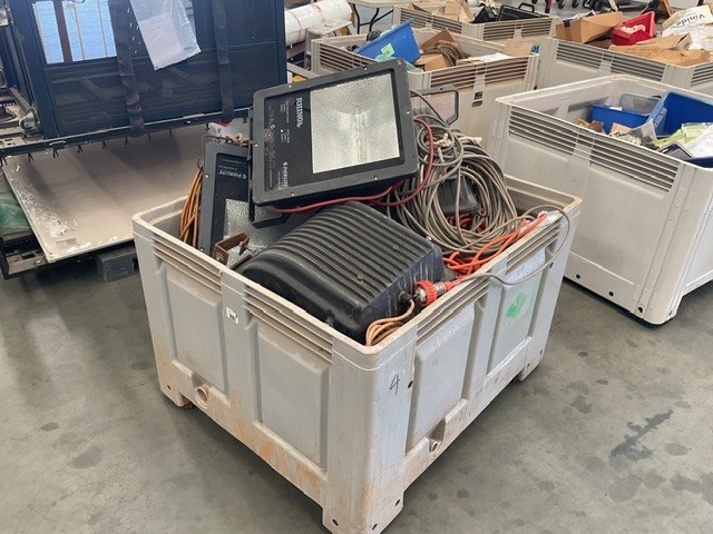 <p>Crate Containing Lights</p>