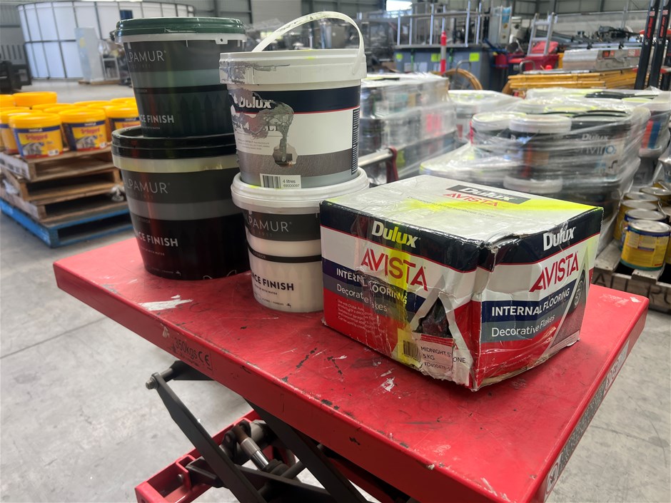 <p>Assorted Fence paint and Flooring decorative flakes</p>