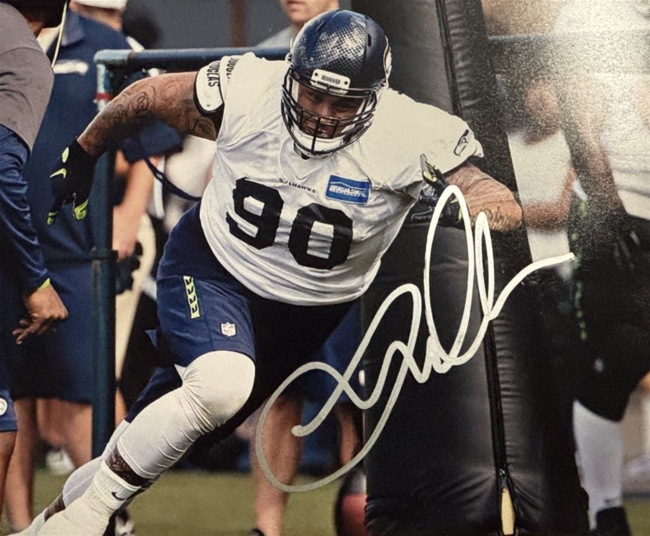AUSTRALIAN SUPERBOWL CHAMP JESSE WILLIAMS SIGNED