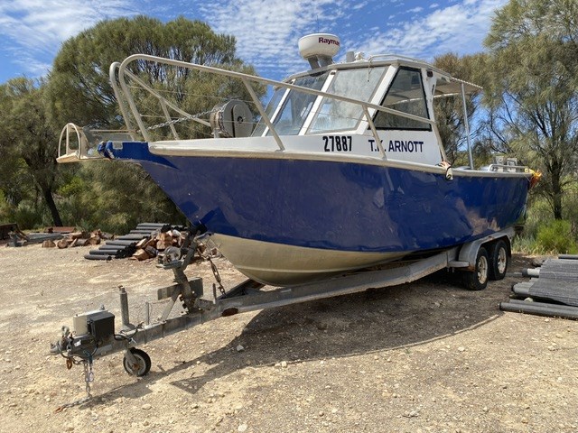 <p>T.K.Arnott Power Boat</p>