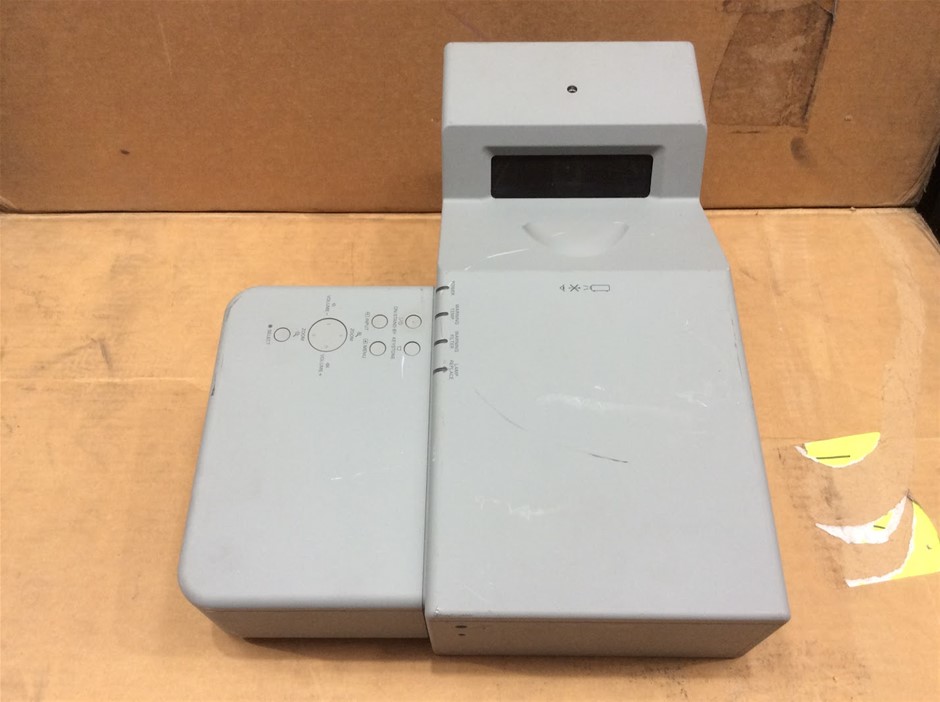 Sanyo PLC-XL50A LCD Projector