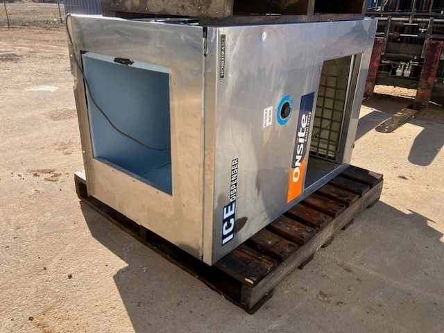 2018 Hoshizaki KMD-201AA Ice Machine - < 200kg per 24 hrs - Chinchilla