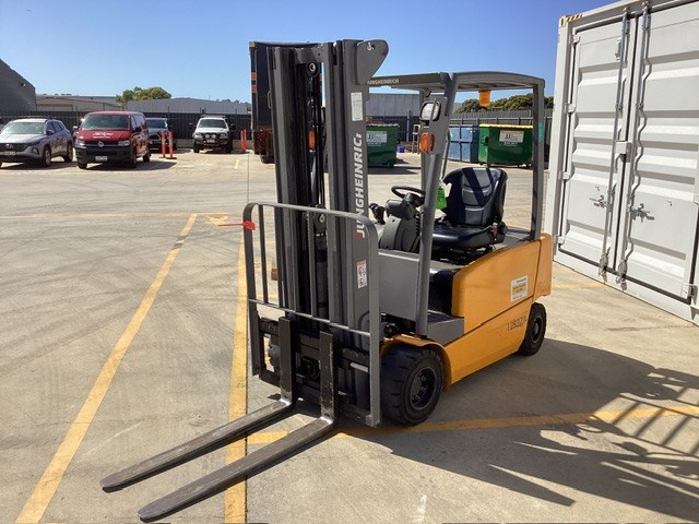 <p>Jungheinrich EFG320N-GE115-480DZ Counterbalance Forklift</p>