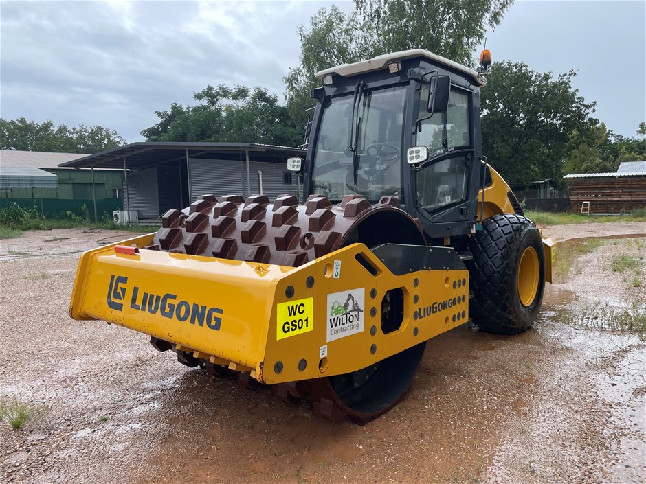 2023 LiuGong CLG6615E Vibrating Roller Smooth & Padfoot Drum