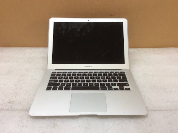 Apple MacBook Air (A1466)(EMC 2925) Laptop I5-5250U 4GBRAM/128GB Silver