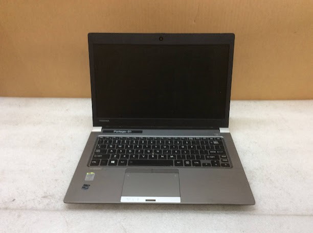 Toshiba Portege z30-b Laptop i5-5200U 8GBRAM/NO HDD