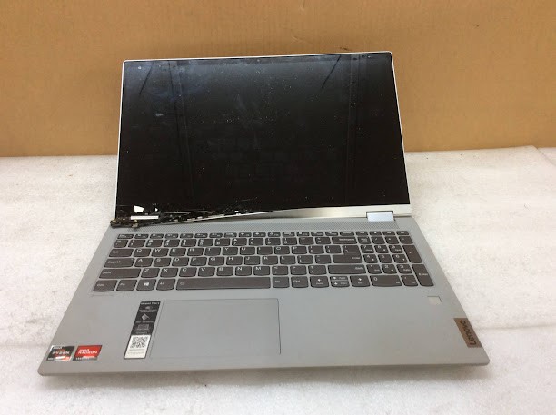 Lenovo ideapad flex 5 Laptop amd ryzen5-5500u 8GBRAM/256GB