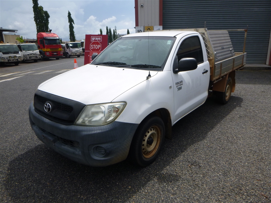 2011 Toyota Hilux 4X2 WORKMATE TGN16R Manual Cab Chassis