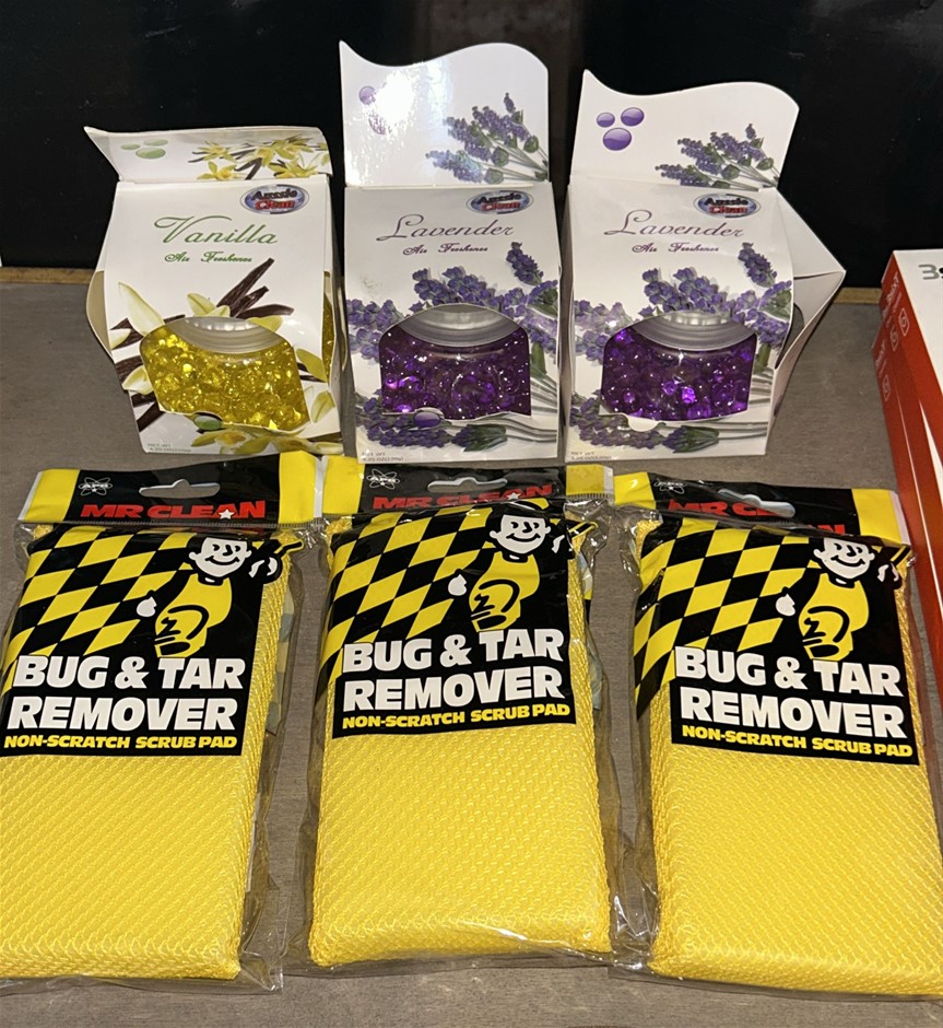 3x Non-Scratch Scrub Pads, 3x Air Fresheners