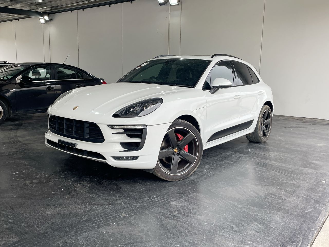 2017 Porsche MACAN GTS 95B Automatic Wagon